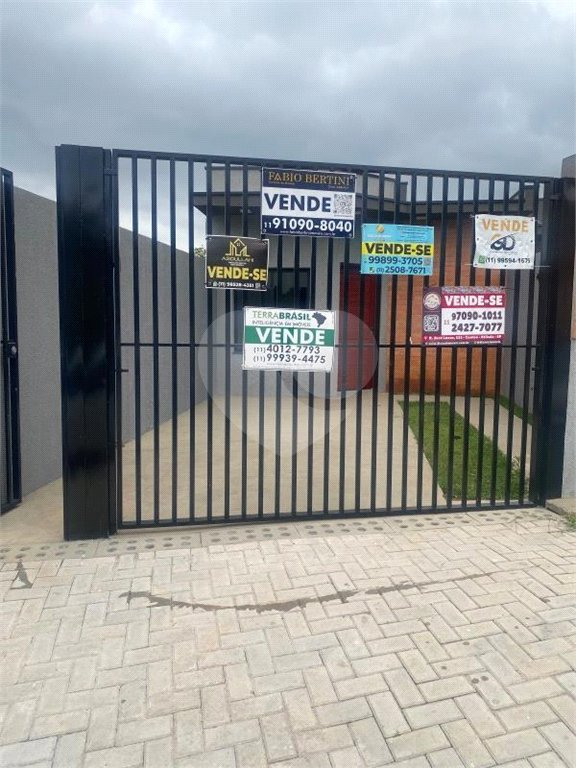 Casa Térrea à venda com 2 suítes em Jardim Santo Antônio, Atibaia, SP