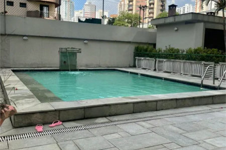 Apartamento à venda com 3 quartos, sendo 1 suíte, em Vila Andrade, São Paulo, SP