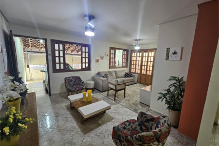 Casa à venda com 3 quartos, sendo 1 suíte,  em Conjunto Residencial Nova Bertioga, Mogi das Cruzes, SP