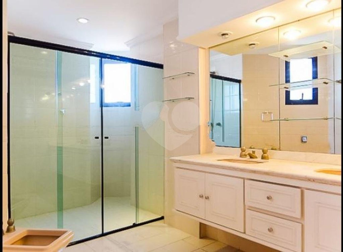Apartamento à venda com 5 quartos, sendo 3 suítes, em Indianópolis, São Paulo, SP