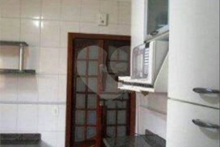 Casa à venda com 3 quartos, sendo 1 suíte, em Vila Nova Carolina, São Paulo, SP