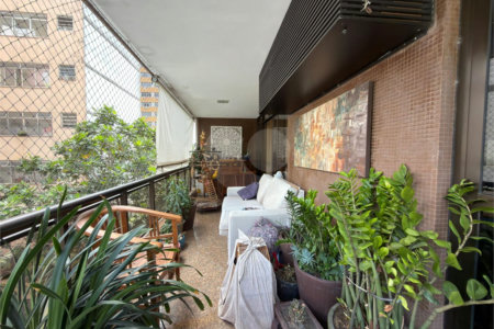 Apartamento à venda com 3 quartos, sendo 2 suítes, em Tijuca, Rio de Janeiro, RJ