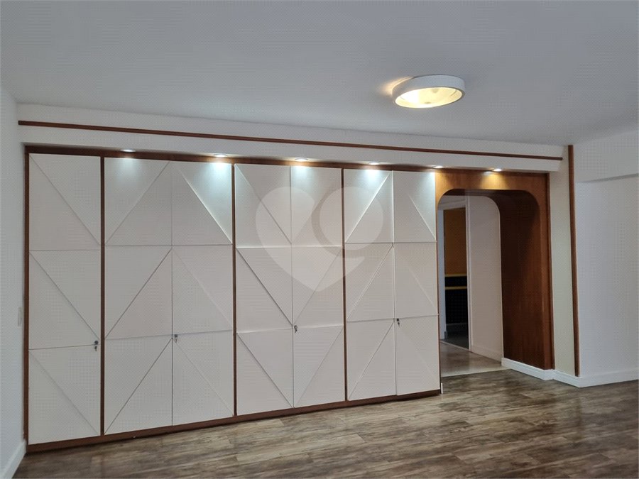 Apartamento à venda com 3 quartos, sendo 1 suíte, em Jardim América, São Paulo, SP