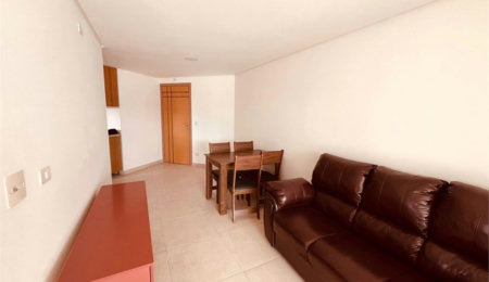 Apartamento com Varanda Gourmet em Condomínio Clube na Enseada – 2 Dormitórios