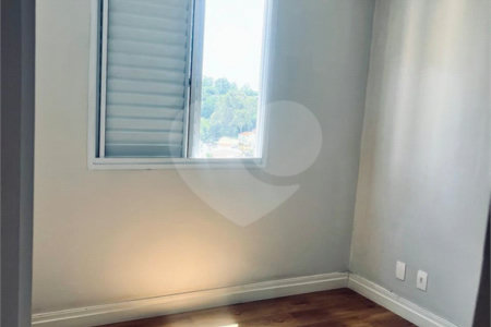 Apartamento à venda com 2 quartos em Parque Maria Domitila, São Paulo, SP
