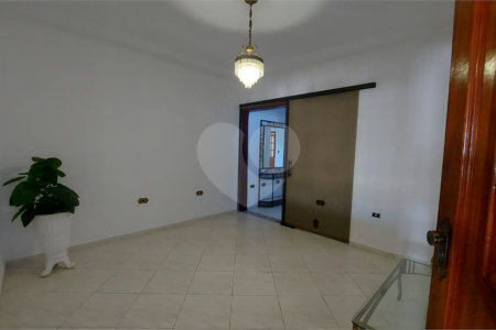 Casa à venda com 3 suítes em Vila Progresso, Sorocaba, SP