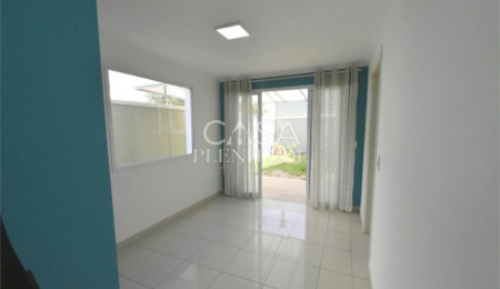 Sobrado à venda com 3 quartos, sendo 1 suíte,  em Jardim Pagliato, Sorocaba, SP