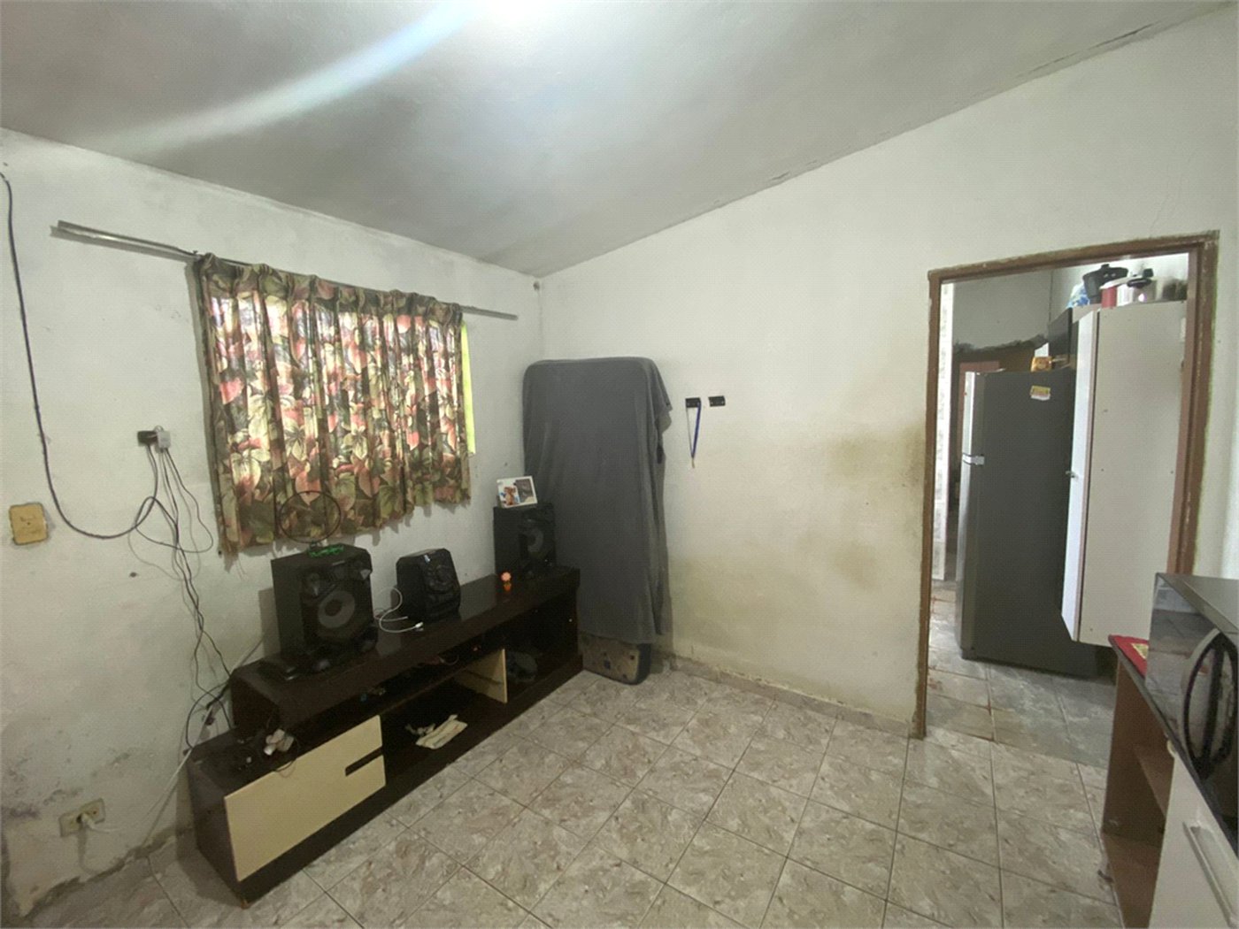Casa à venda com 2 quartos em Jardim Amélia, Poá, SP