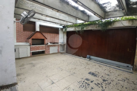 Sobrado à venda com 5 quartos, sendo 3 suítes, em Cidade Monções, São Paulo, SP