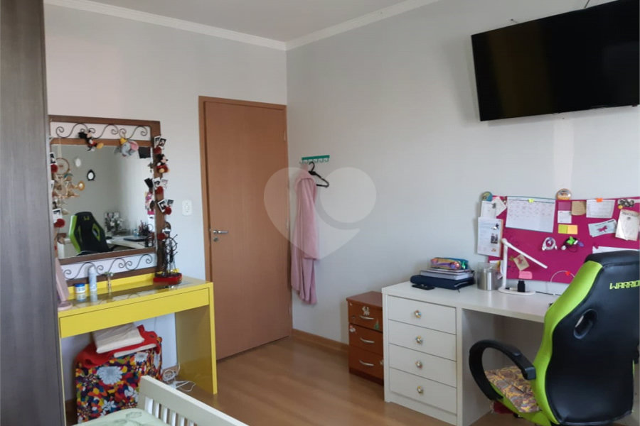 Sobrado à venda com 3 quartos, sendo 1 suíte, em Vila Romero, São Paulo, SP