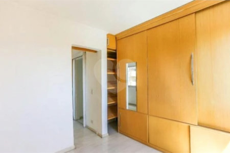 Apartamento à venda com 3 quartos, sendo 1 suíte, em Vila Polopoli, São Paulo, SP