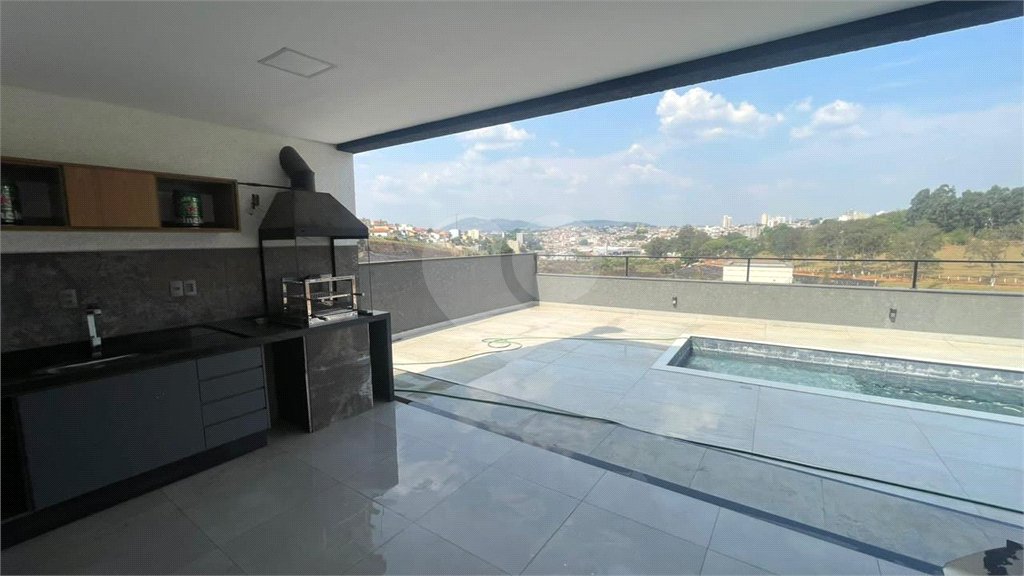 Casa à venda ou para alugar com 3 suítes no condomínio Villa Real, Bragança Paulista - SP
