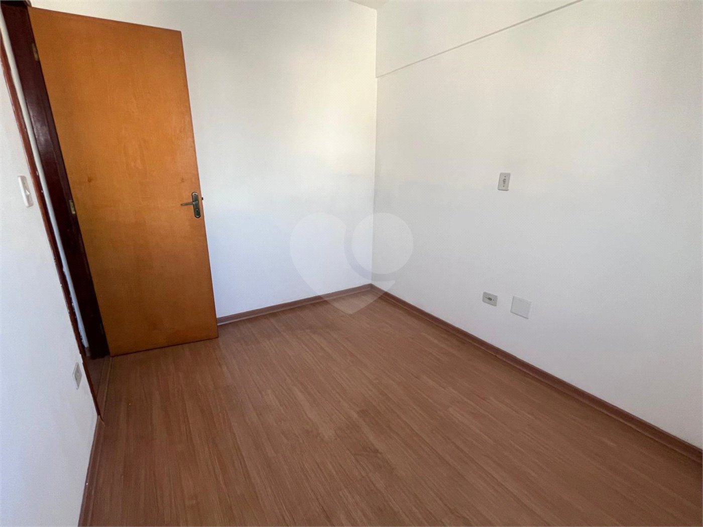 Apartamento à venda com 2 quartos, sendo 1 suíte,  em Vila Gustavo, São Paulo, SP