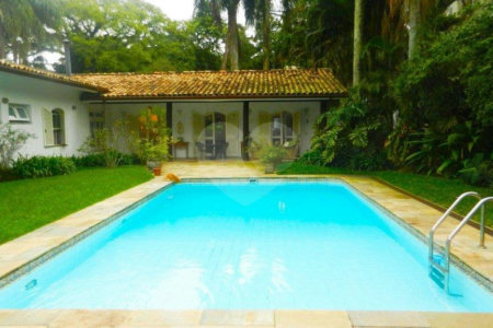 Casa Térrea à venda com 4 suítes em Alto da Boa Vista, São Paulo, SP