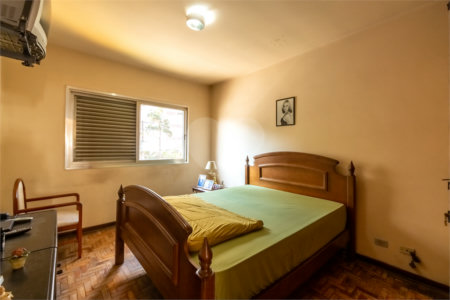 Sobrado à venda com 3 quartos em Vila Mariana, São Paulo, SP