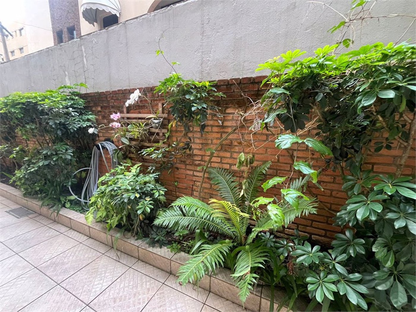 Apartamento com 2 dormitórios à venda, 64 m² por R$ 360.000,00 - Jardim Praiano - Guarujá/SP