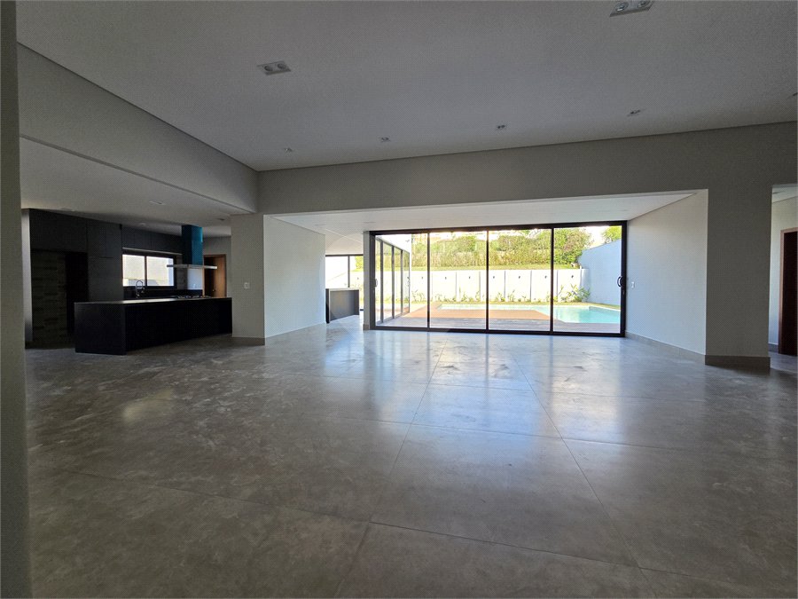 Casa à venda com 5 suítes no condomínio Fazenda Imperial, Sorocaba - SP