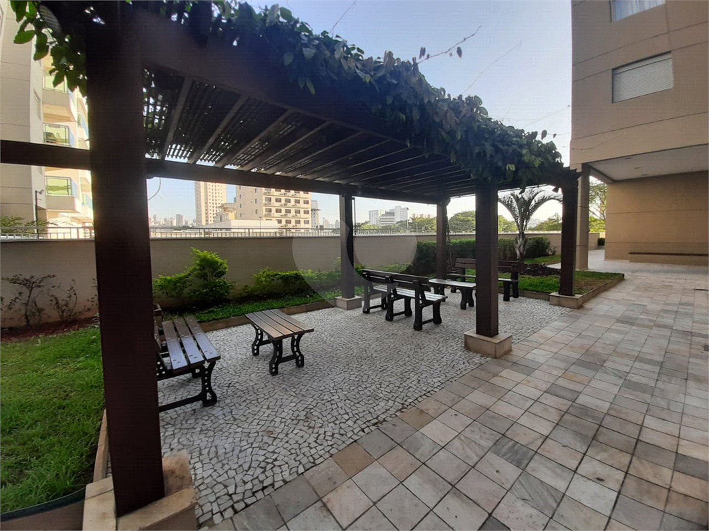 Apartamento à venda com 2 suítes em Barra Funda, São Paulo, SP