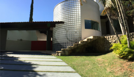 Casa à venda com 4 suítes no condomínio Estância Marambaia, Vinhedo - SP