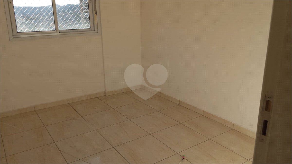Apartamento à venda com 3 quartos, sendo 1 suíte,  em Picanço, Guarulhos, SP