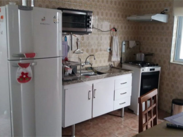 Sobrado à venda com 4 quartos em Jardim Guairaca, São Paulo, SP