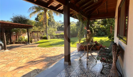 Casa à venda ou para alugar com 3 quartos, sendo 1 suíte,  no condomínio Recanto Florido, Vinhedo - SP