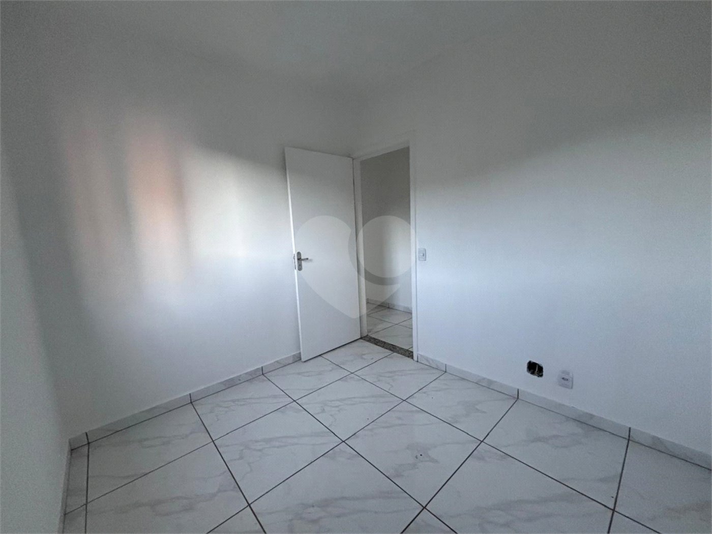 Apartamento à venda com 2 quartos em Jardim Gutierres, Sorocaba, SP