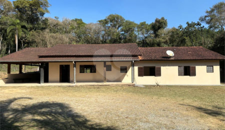 Sítio à venda com 3 suítes,  em Jardim Guaçu, São Roque, SP