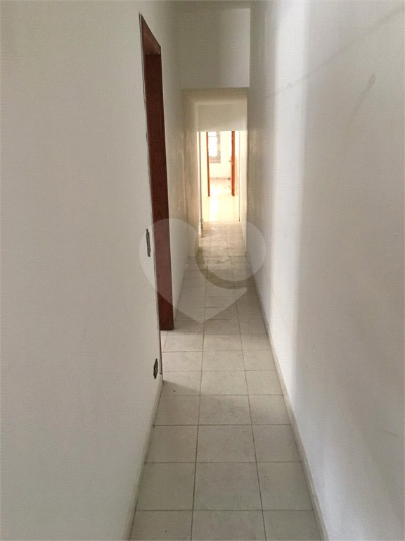 Sobrado à venda com 4 quartos, sendo 1 suíte, em Tremembé, São Paulo, SP