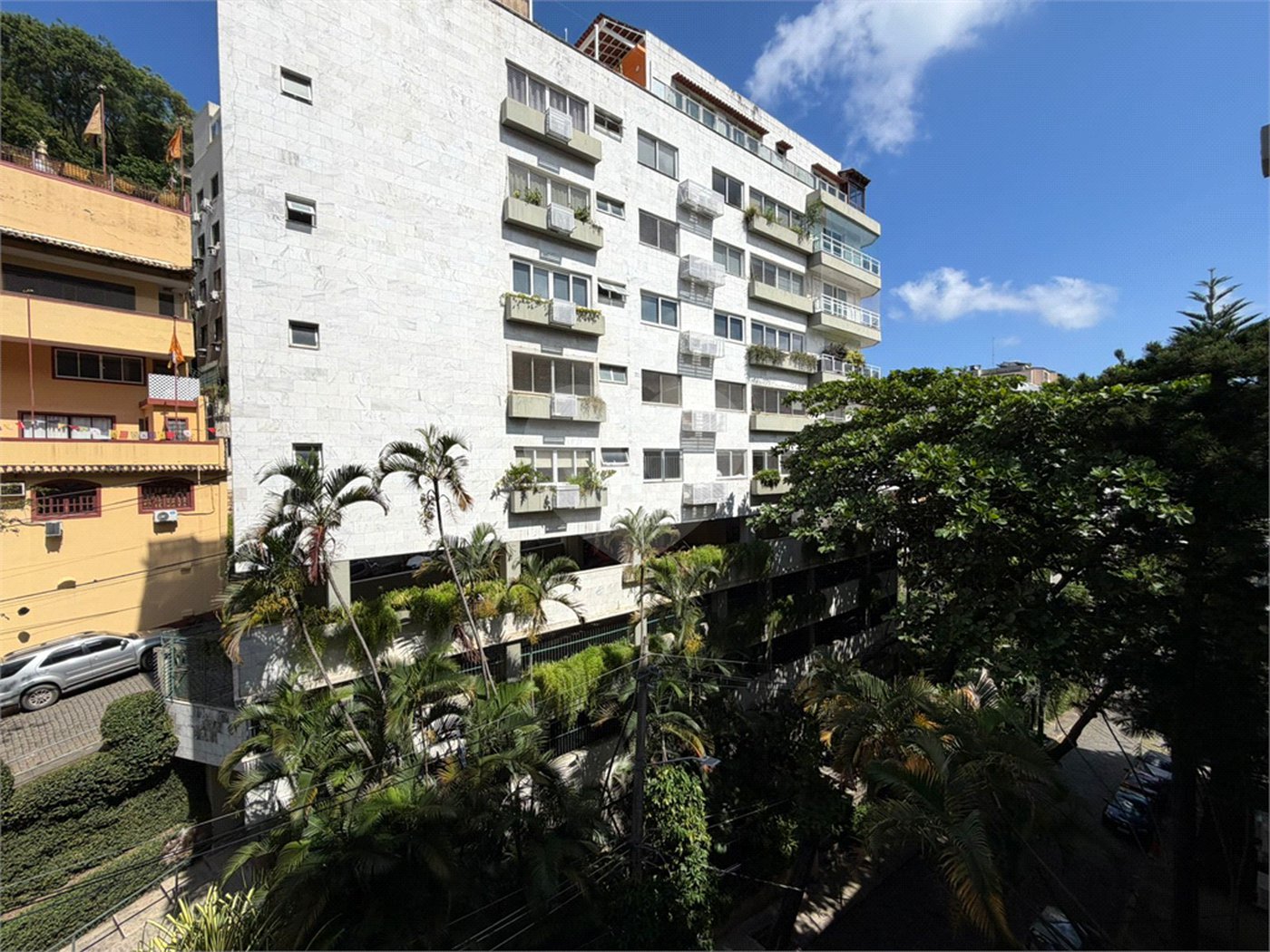 Apartamento à venda com 3 quartos, sendo 1 suíte, em Humaitá, Rio de Janeiro, RJ
