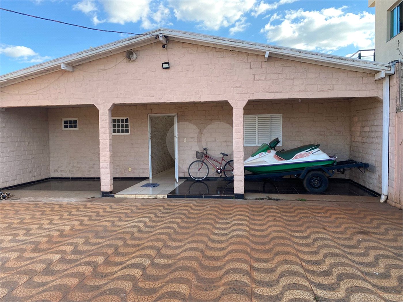 Casa à venda ou para alugar com 10 quartos no Centro, Ponta Porã, MS