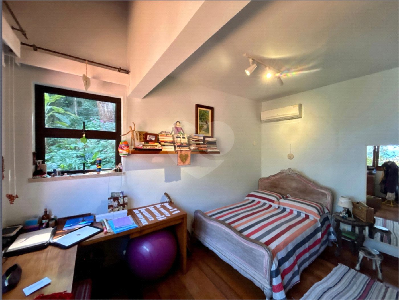 Casa à venda com 4 quartos, sendo 1 suíte, em Lagoa, Rio de Janeiro, RJ