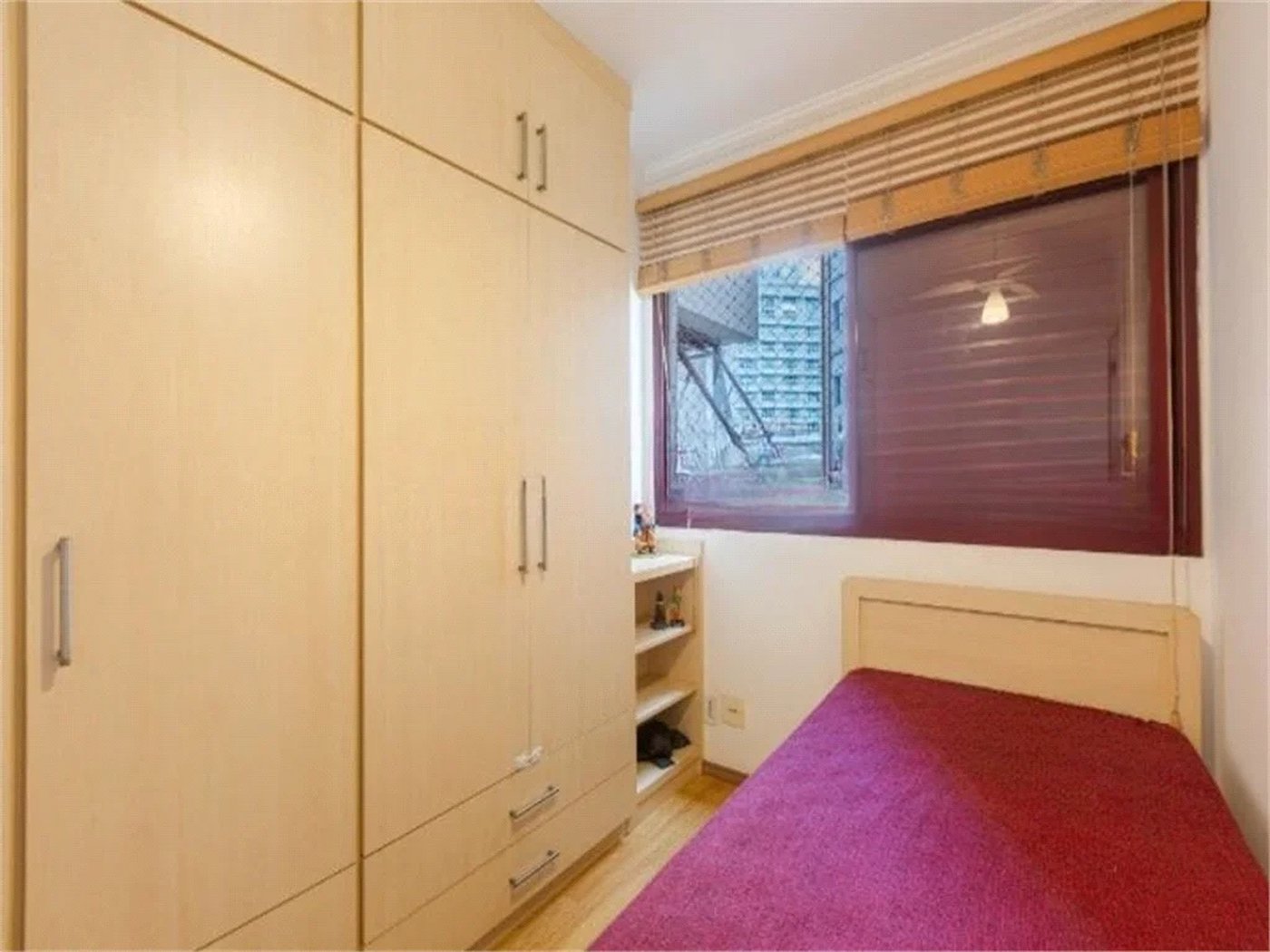 Apartamento à venda com 3 quartos, sendo 1 suíte, em Vila Hamburguesa, São Paulo, SP