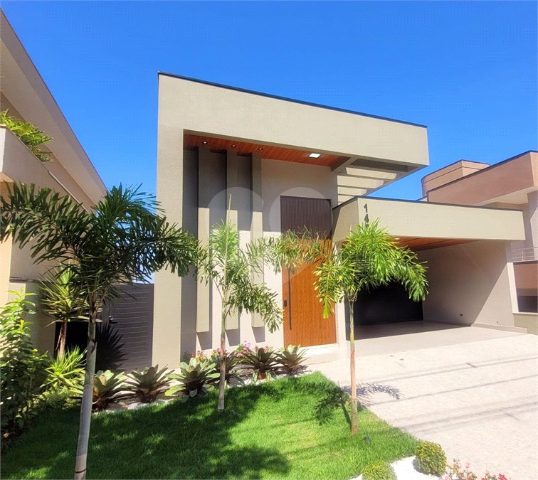 Casa à venda com 4 suítes no condomínio Sta Morriz, Campinas - SP