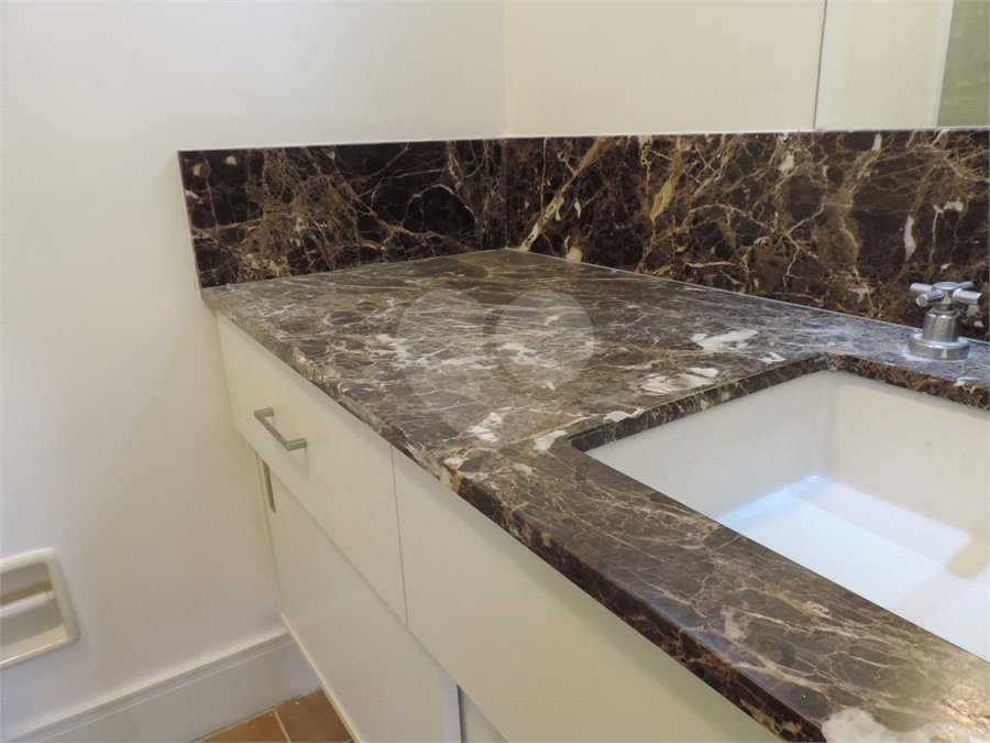 Apartamento à venda com 2 quartos, sendo 1 suíte,  em Indianópolis, São Paulo, SP