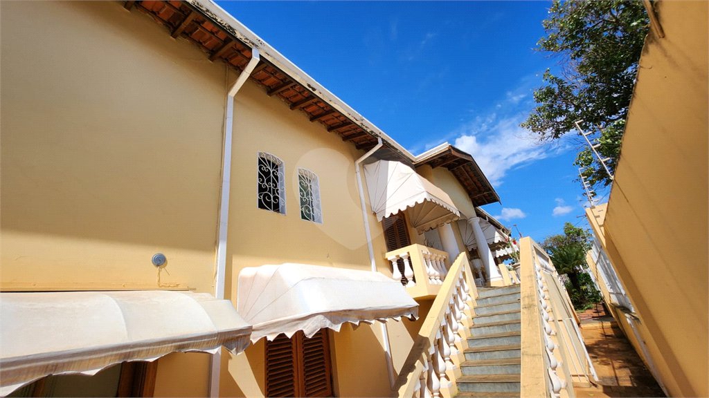 Sobrado à venda ou para alugar com 5 quartos, sendo 1 suíte, em Vila Harmonia, Araraquara, SP
