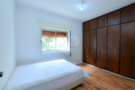 Apartamento à venda com 3 quartos, sendo 1 suíte, em Jardim Paulista, São Paulo, SP