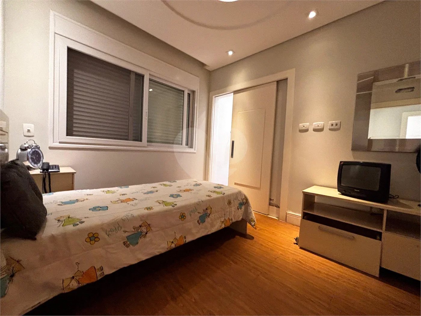 Casa à venda com 4 quartos, sendo 3 suítes, no condomínio Reserva Nova Cantareira, São Paulo - SP
