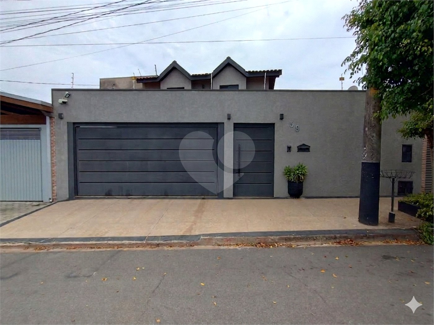 Casa à venda com 2 suítes em Vila Oliveira, Itapetininga, SP