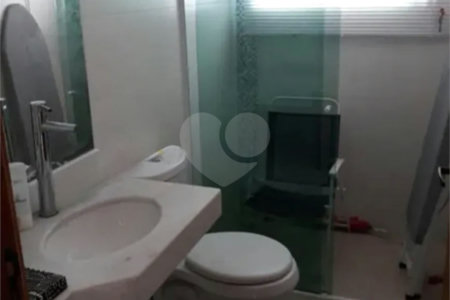Sobrado à venda com 4 quartos, sendo 2 suítes, em Jardim Regina, Indaiatuba, SP