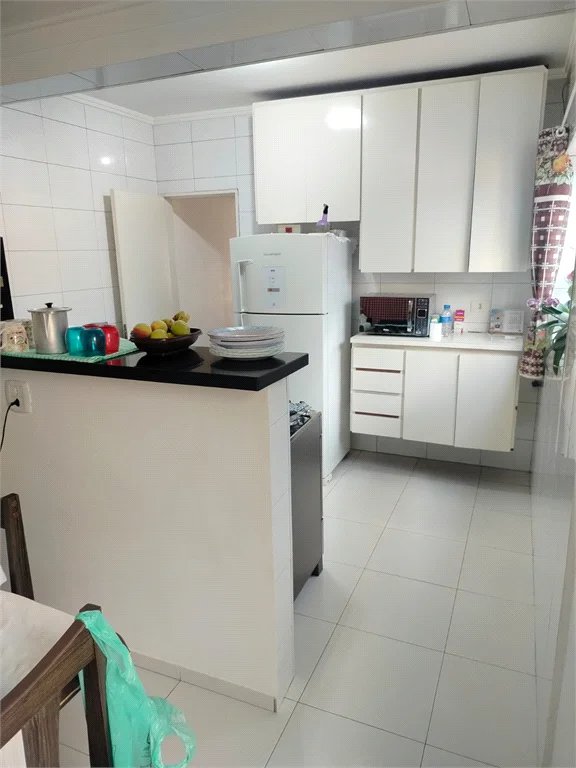 Sobrado à venda com 2 quartos em Jardim Santa Rosa, Taboão da Serra, SP
