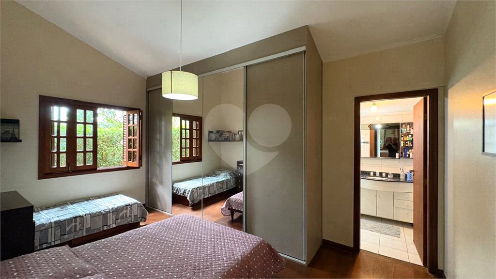 Casa à venda com 4 quartos, sendo 2 suítes,  no condomínio Vivendas do Lago, Sorocaba - SP