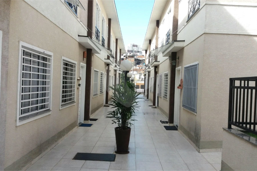 Casa à venda com 2 suítes no condomínio Residencial Taormina, São Paulo - SP