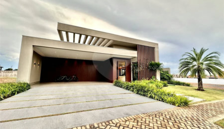Casa à venda com 4 suítes no condomínio Supremo Itália, Cuiabá - MT
