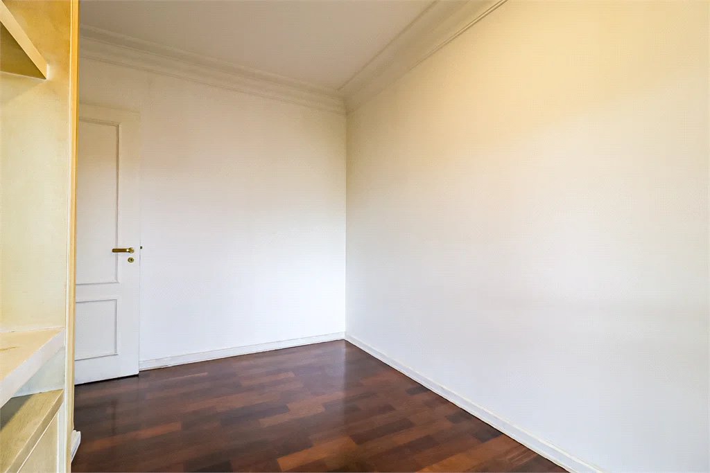 Apartamento à venda com 4 quartos, sendo 3 suítes, em Brooklin Paulista, São Paulo, SP