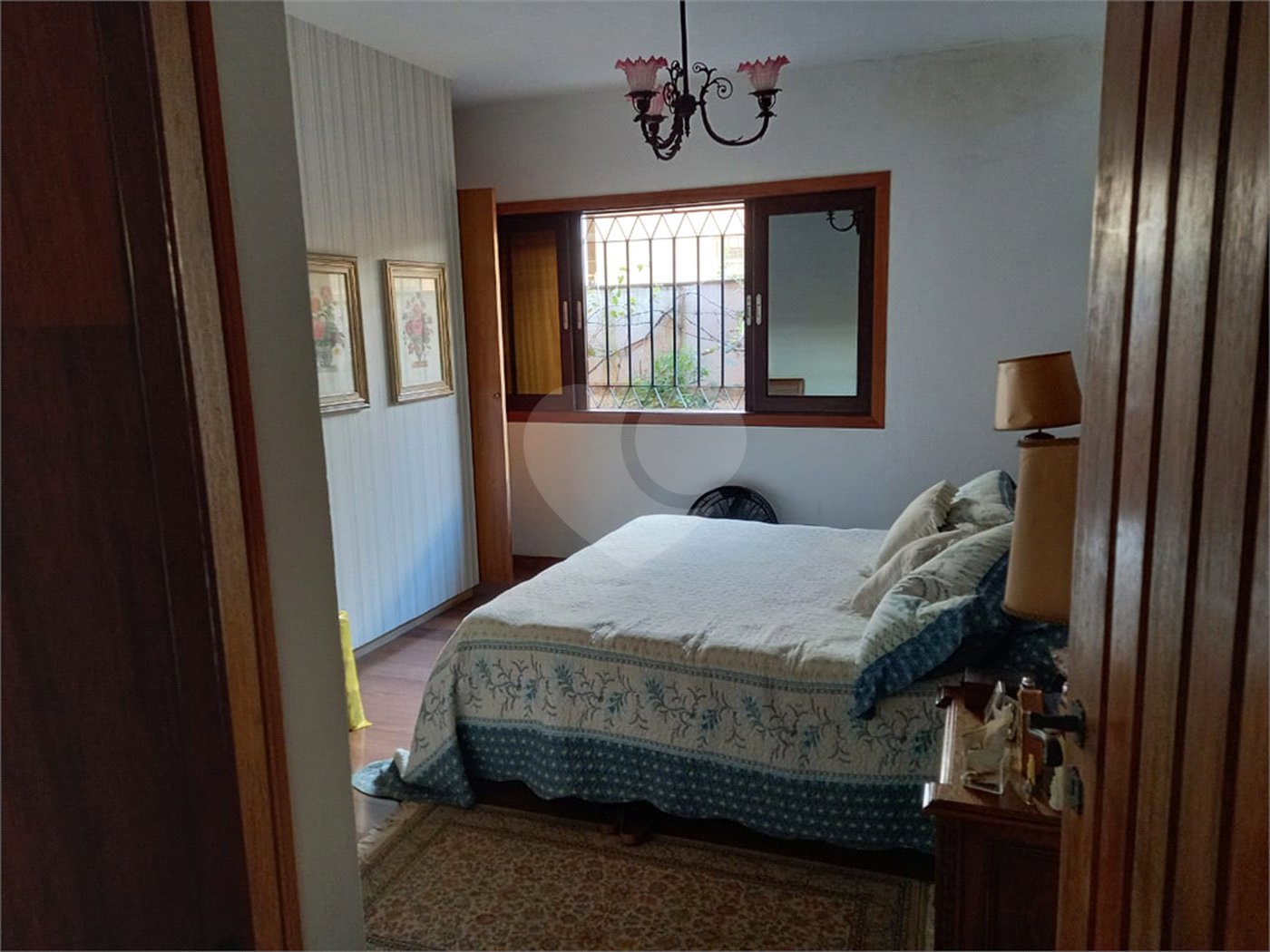 Casa à venda com 5 quartos, sendo 4 suítes, em Jardim São Bento, São Paulo, SP
