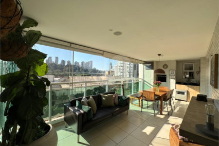 Apartamento à venda com 3 quartos, sendo 1 suíte, em Jardim Caravelas, São Paulo, SP