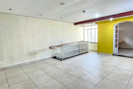 Sobrado à venda com 3 quartos, sendo 1 suíte, em Vila Leopoldina, São Paulo, SP