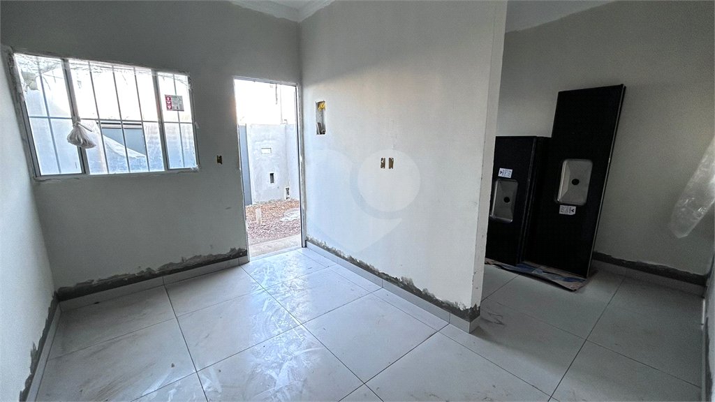 Casa à venda com 2 quartos em Bela Vista da Lagoa, Três Lagoas, MS