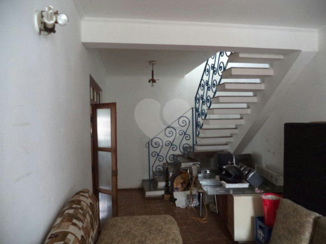 Casa Térrea à venda com 3 suítes em Parque Peruche, São Paulo, SP